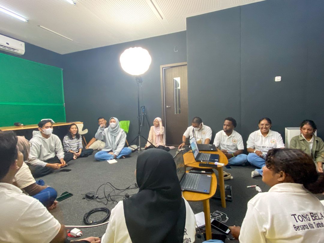 Pembekalan Tim Pengelola Pelatihan di Studio Lingkar Madani